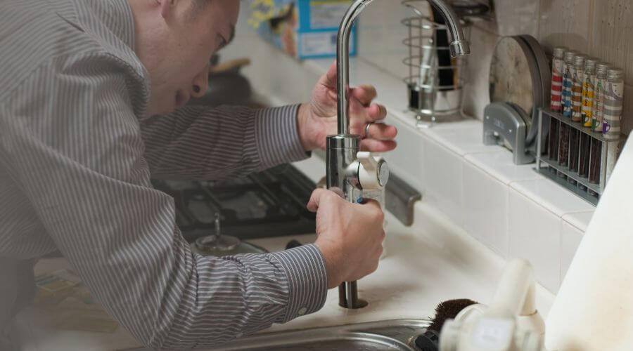 Professional Leak Detection Services in Hollins, AL
